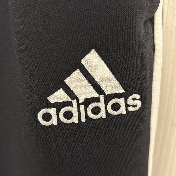 Adidas sweatpants - Picture 2 of 4